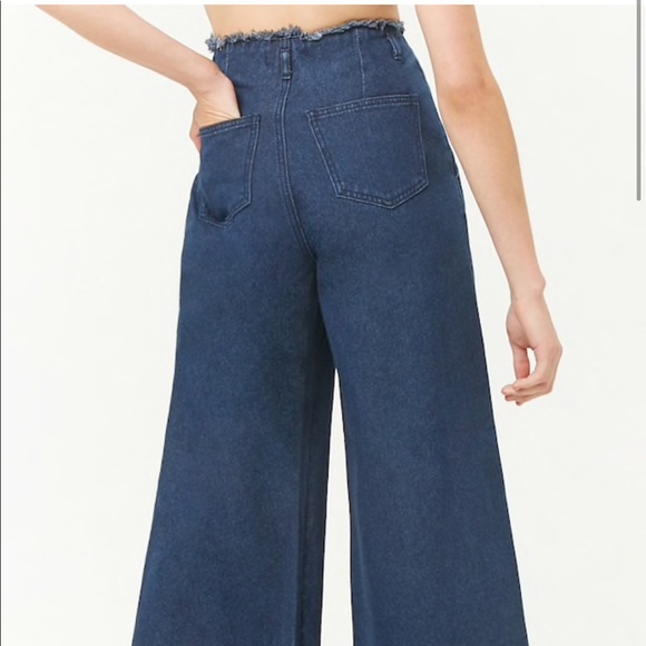 NWT🎉 high rise frayed wide leg jeans - Picture 3 of 3